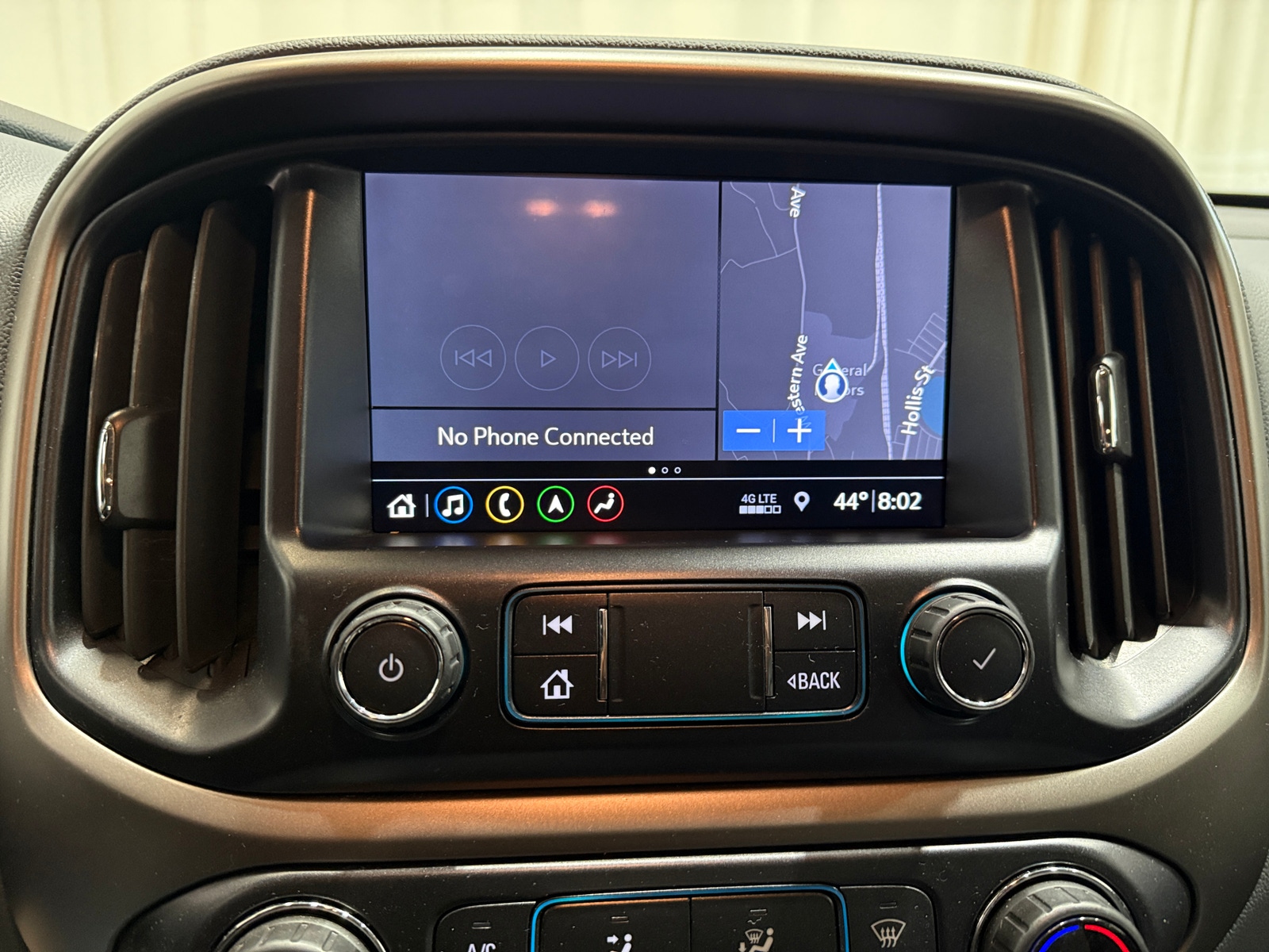 Thumbnail: 2019 Chevrolet Colorado - 4