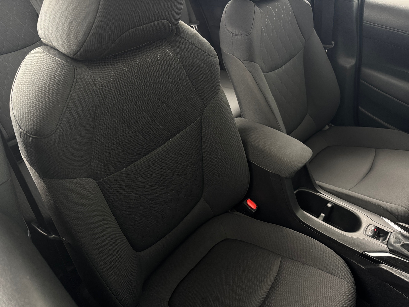 Thumbnail: 2025 Toyota Corolla Cross - 2