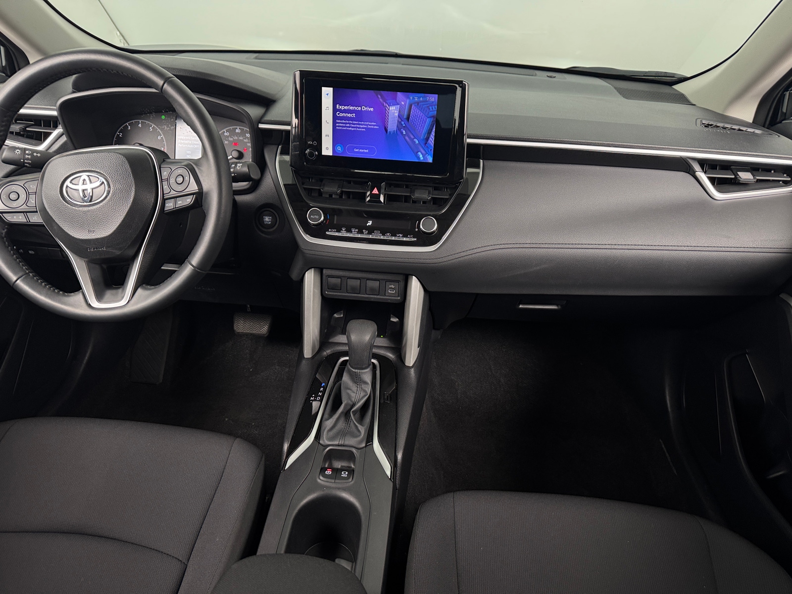 Thumbnail: 2025 Toyota Corolla Cross - 3