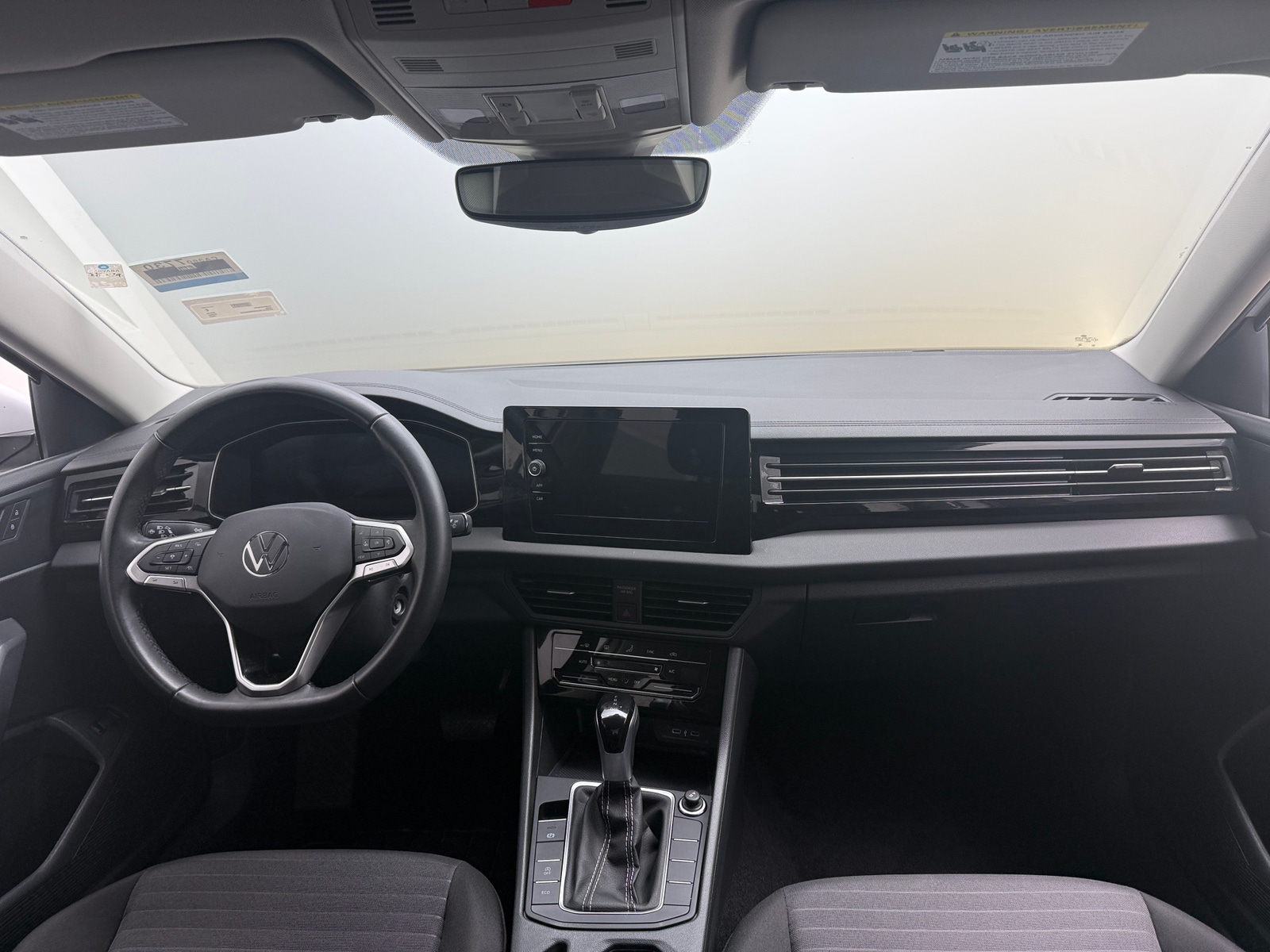 Thumbnail: 2025 Volkswagen Jetta - 3