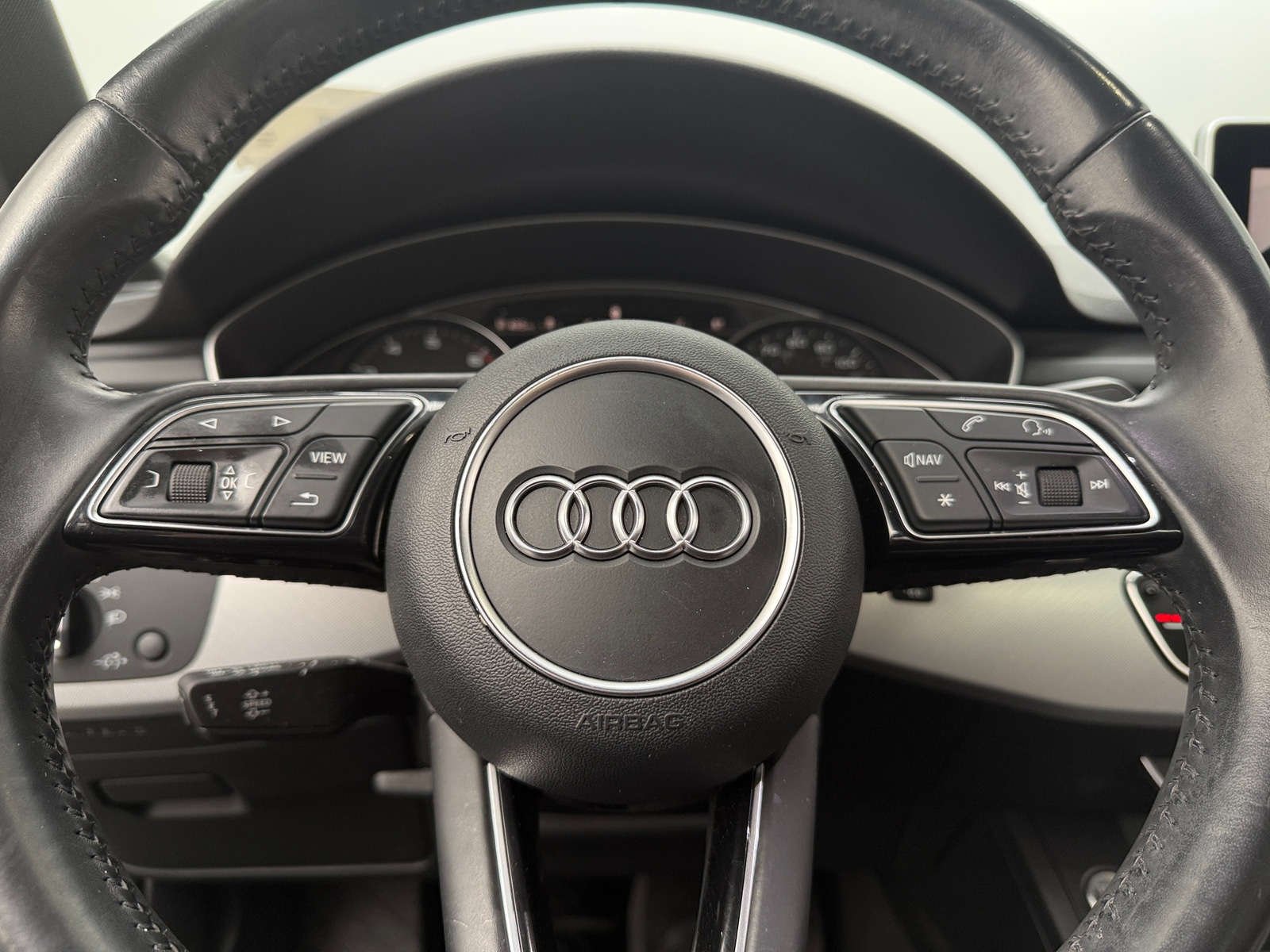 Thumbnail: 2017 Audi A4 - 4