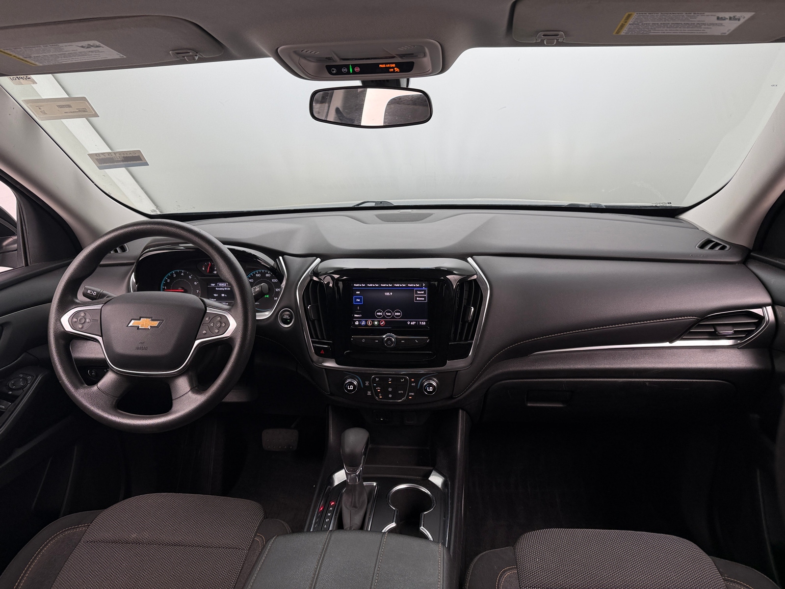 Thumbnail: 2021 Chevrolet Traverse - 3