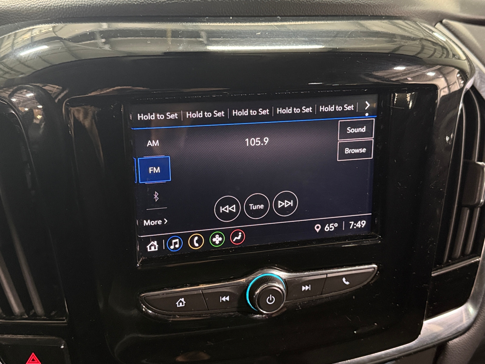 Thumbnail: 2021 Chevrolet Traverse - 4