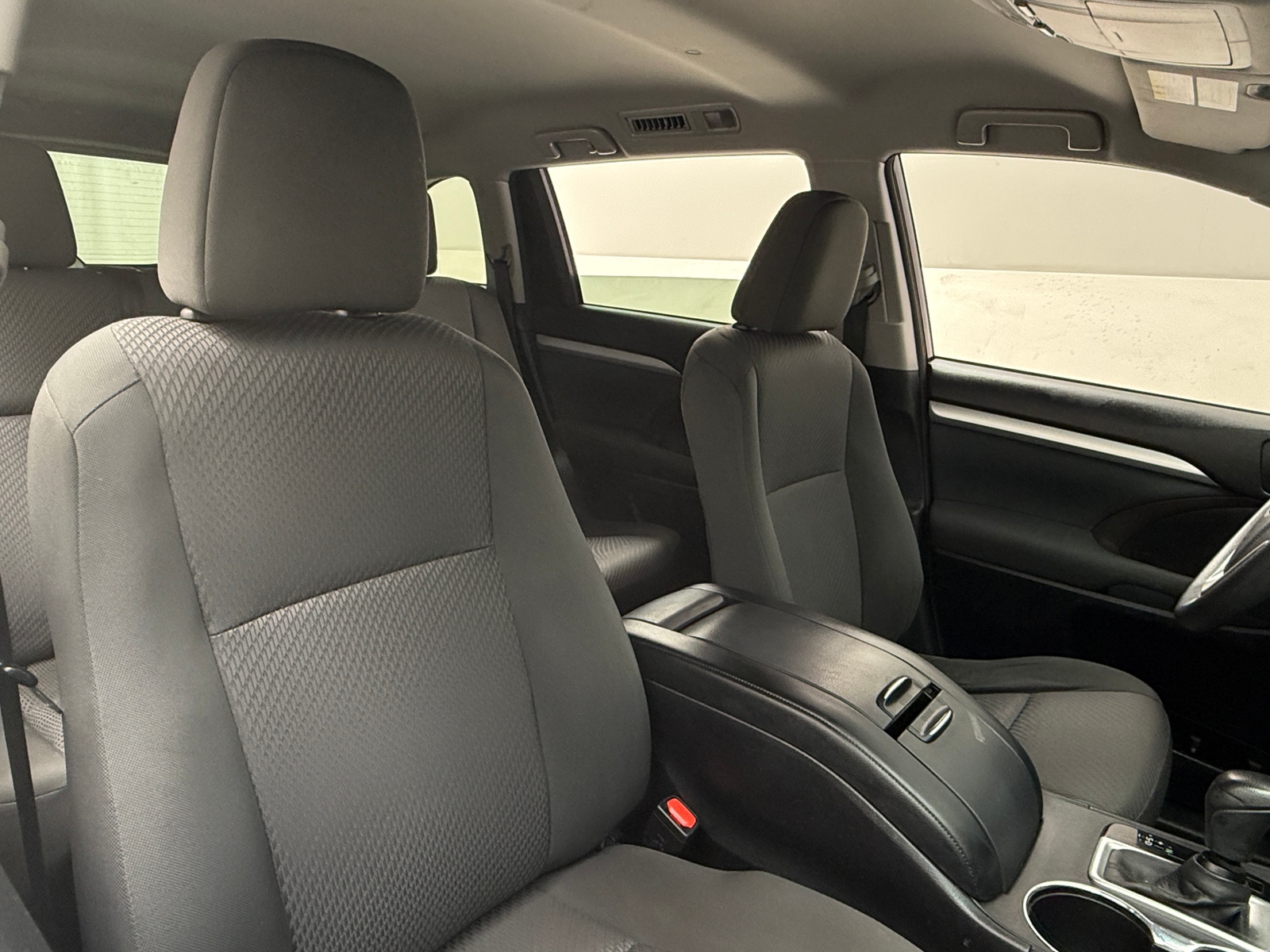 Thumbnail: 2017 Toyota Highlander - 2