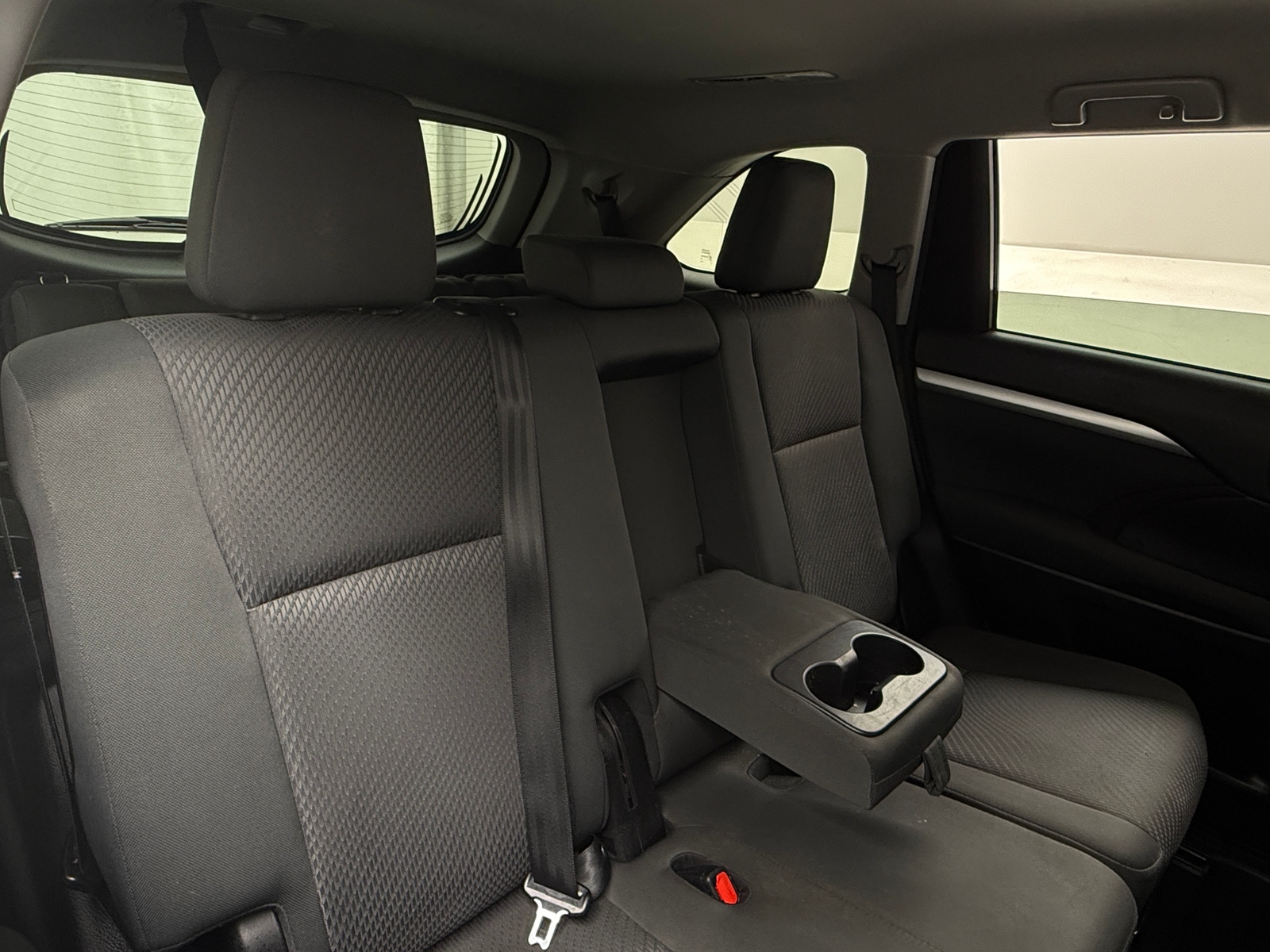 Thumbnail: 2017 Toyota Highlander - 6