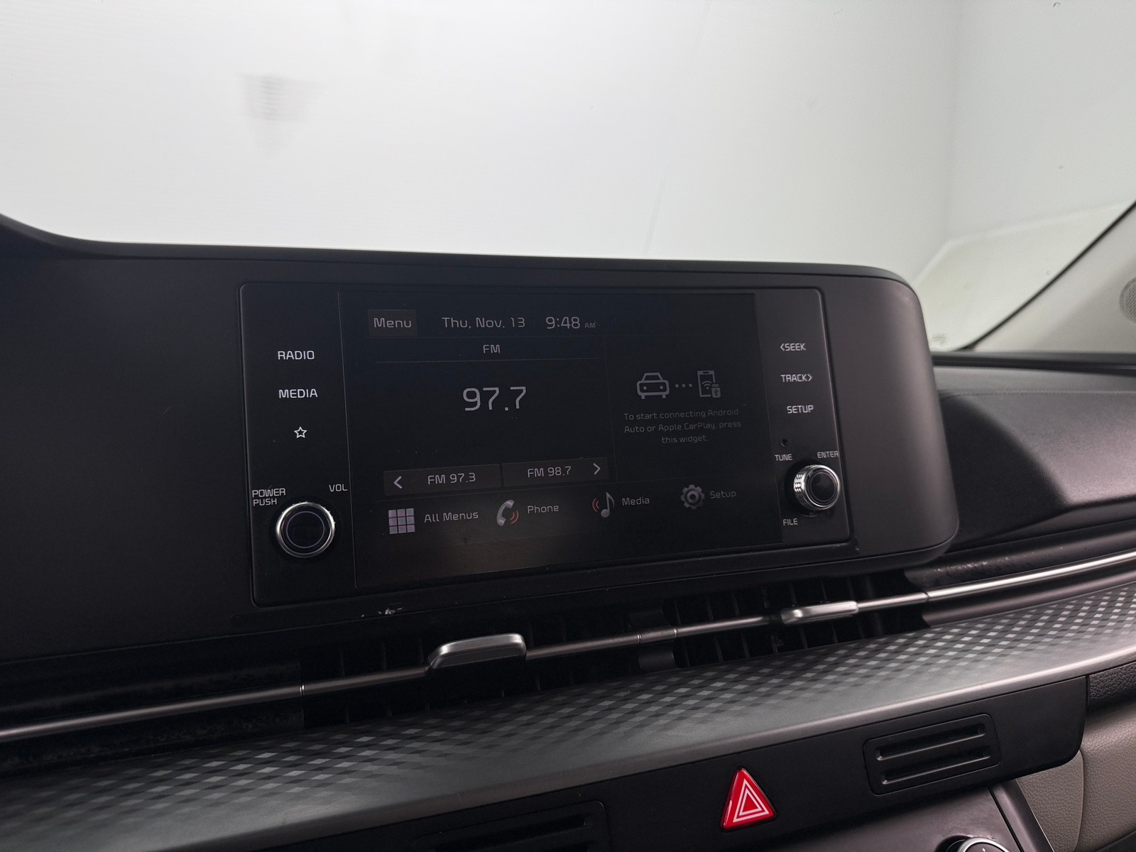 Thumbnail: 2023 Kia Carnival - 3