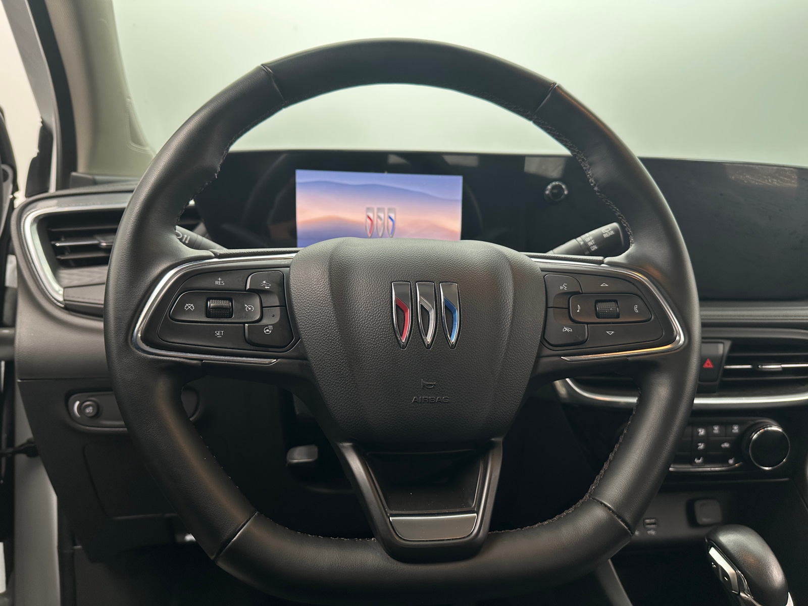 Thumbnail: 2024 Buick Encore GX - 4