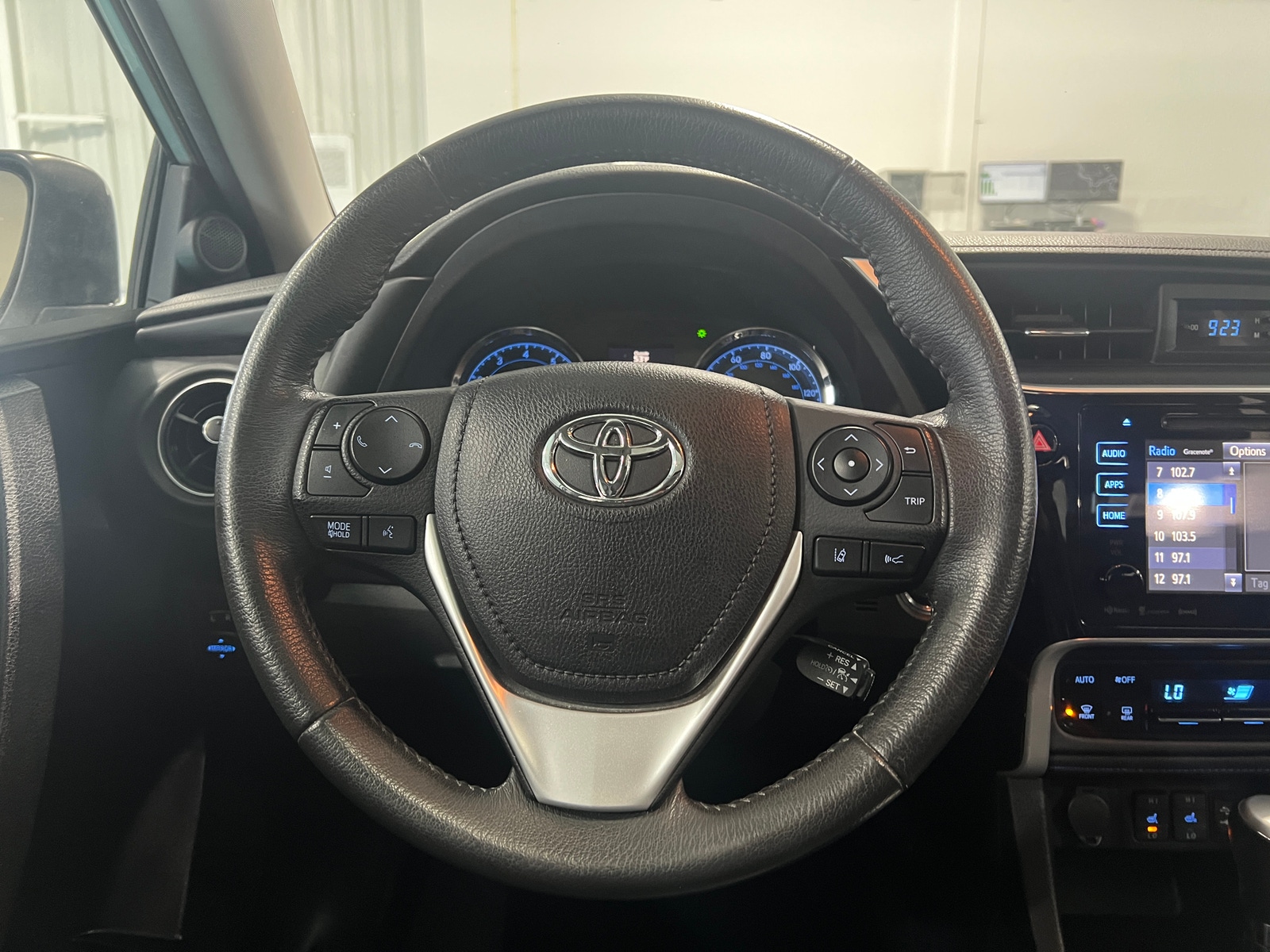 Thumbnail: 2018 Toyota Corolla - 5