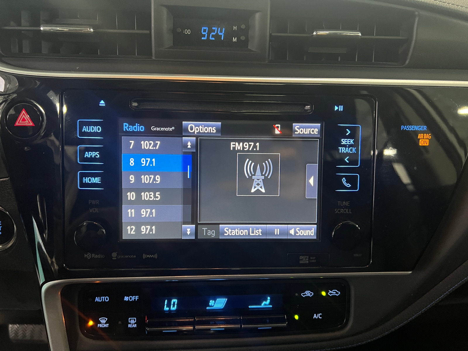 Thumbnail: 2018 Toyota Corolla - 4