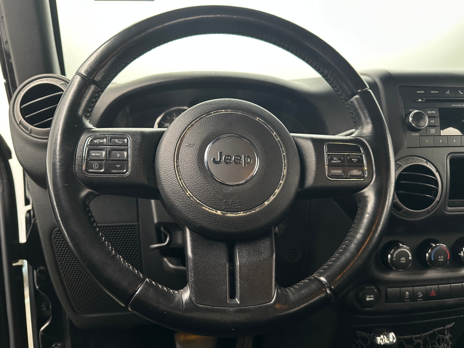 Thumbnail: 2017 Jeep Wrangler - 5