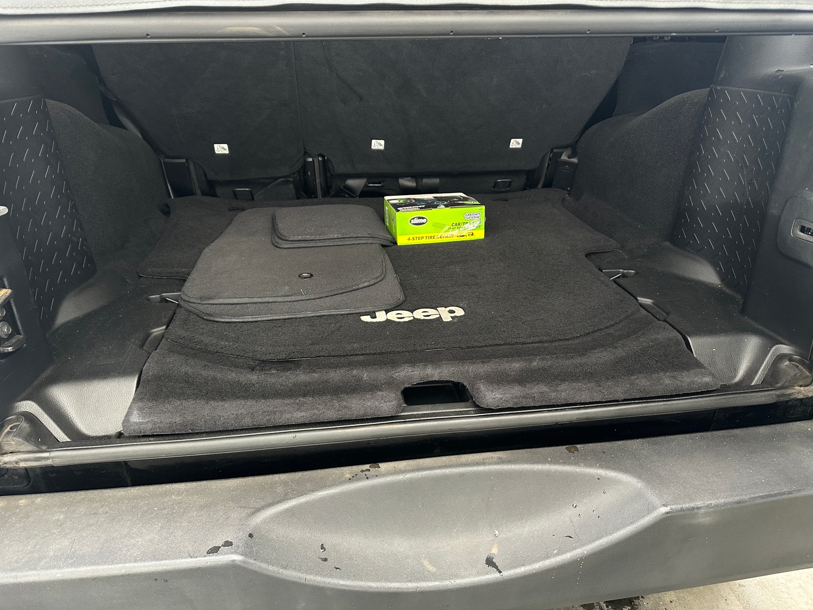 Thumbnail: 2017 Jeep Wrangler - 7