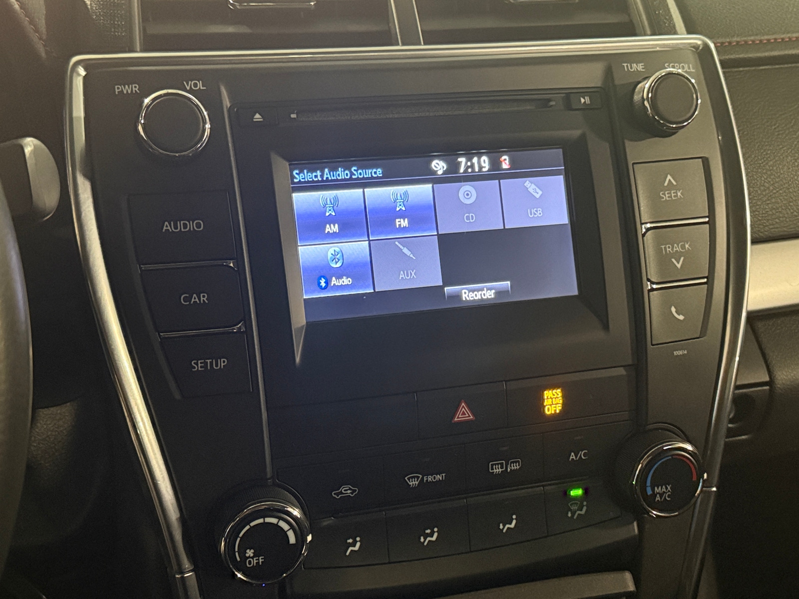 Thumbnail: 2017 Toyota Camry - 4