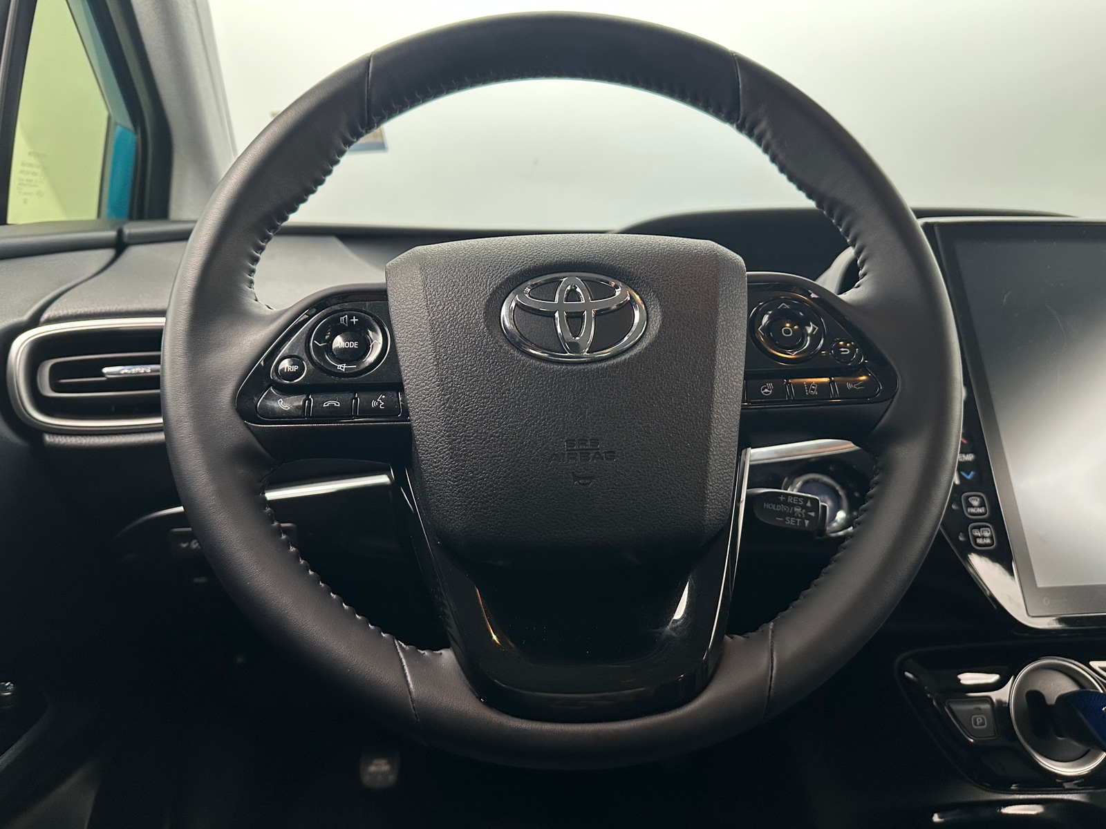 Thumbnail: 2020 Toyota Prius Prime - 4