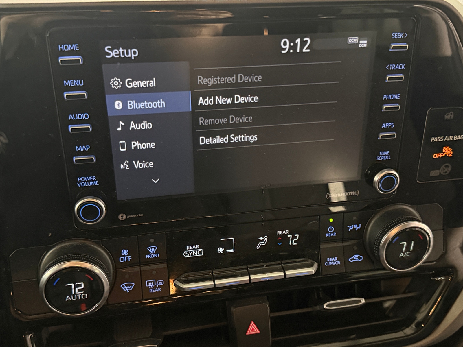 Thumbnail: 2022 Toyota Highlander - 4