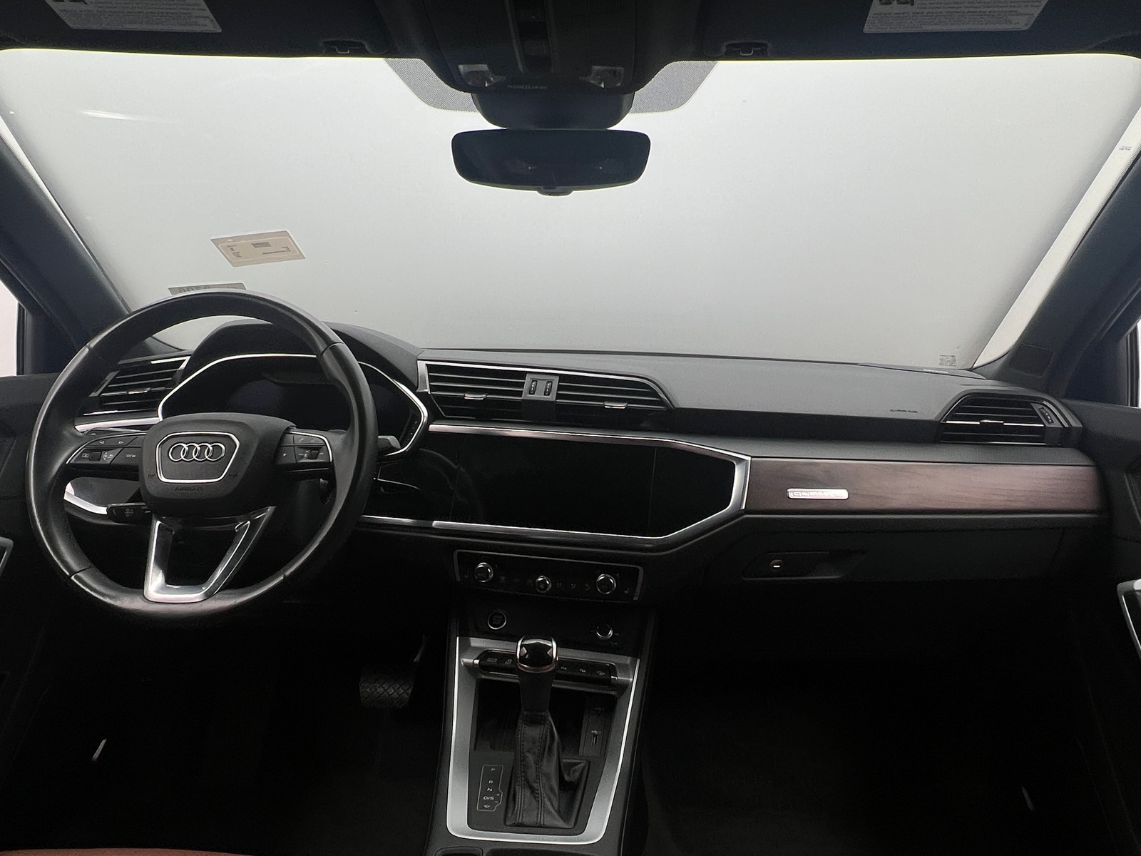 Thumbnail: 2021 Audi Q3 - 2