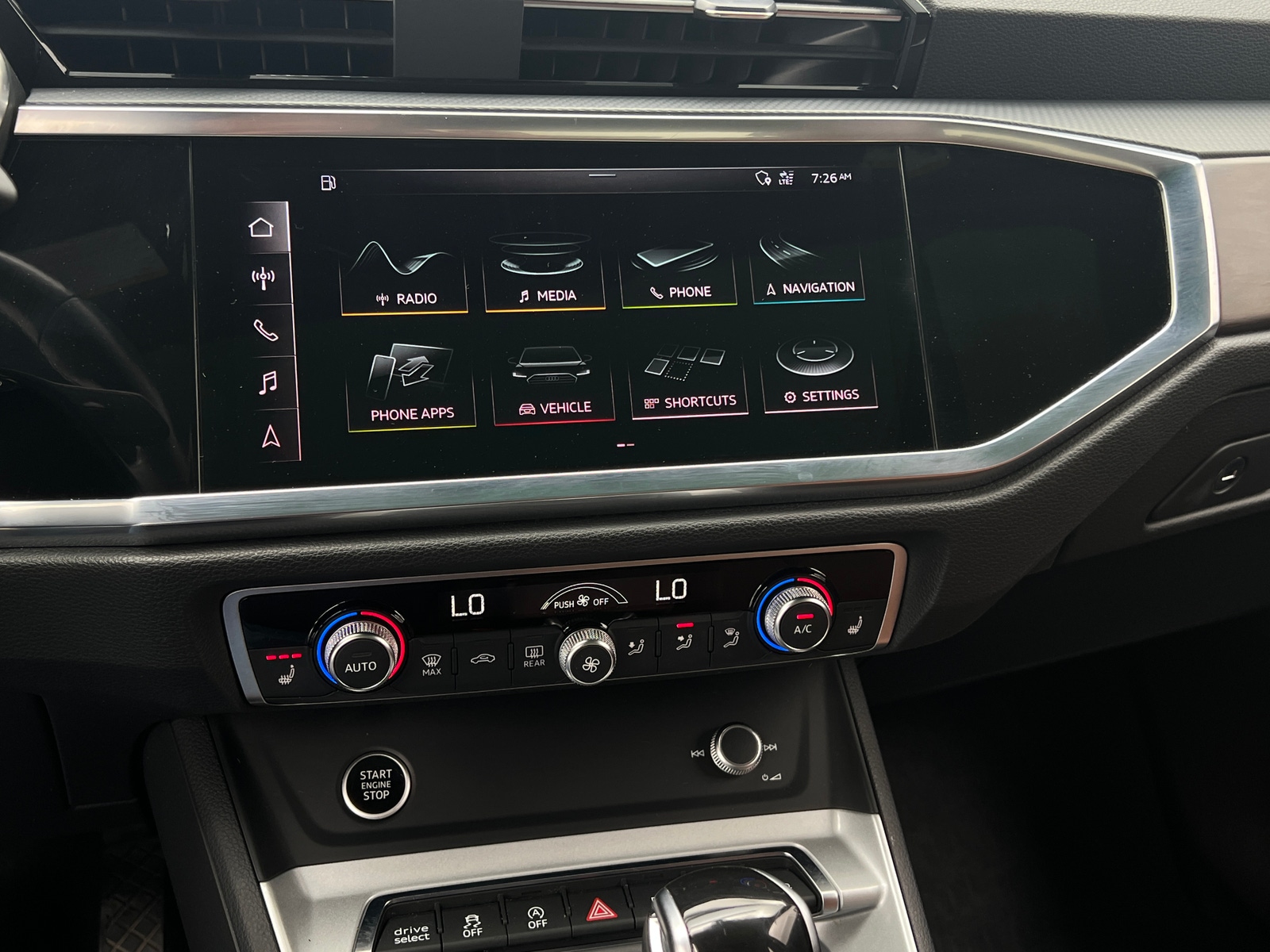 Thumbnail: 2021 Audi Q3 - 3