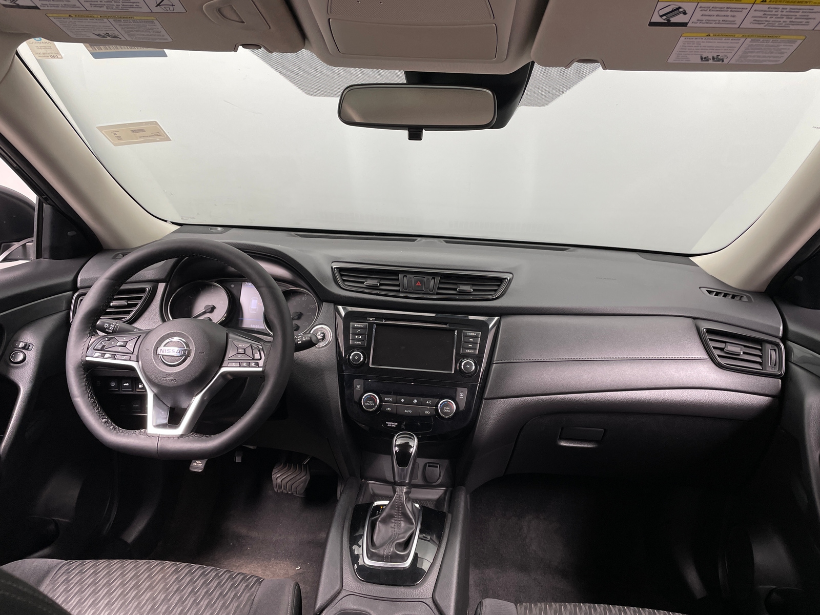 Thumbnail: 2020 Nissan Rogue - 3