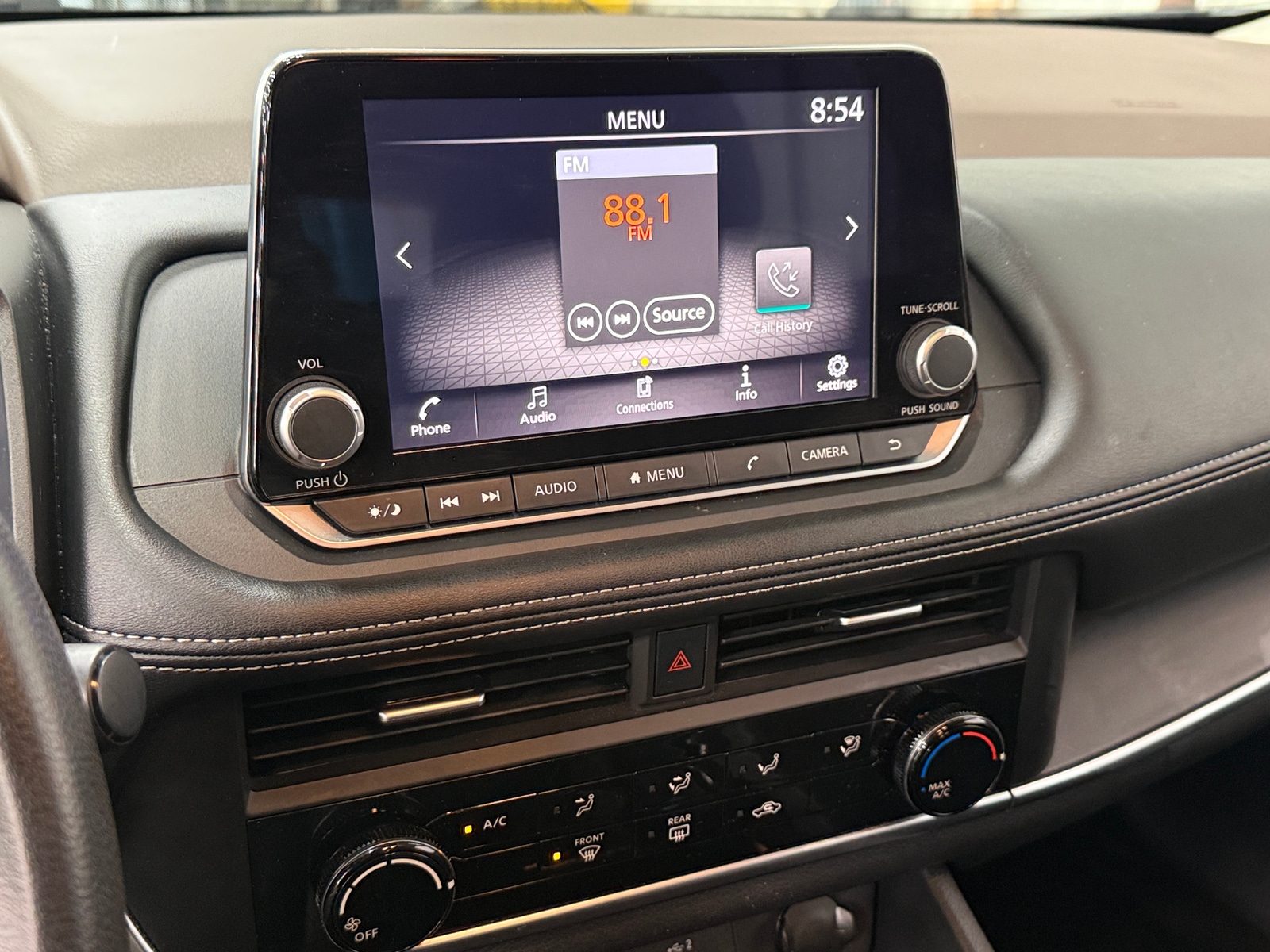 Thumbnail: 2023 Nissan Rogue - 4