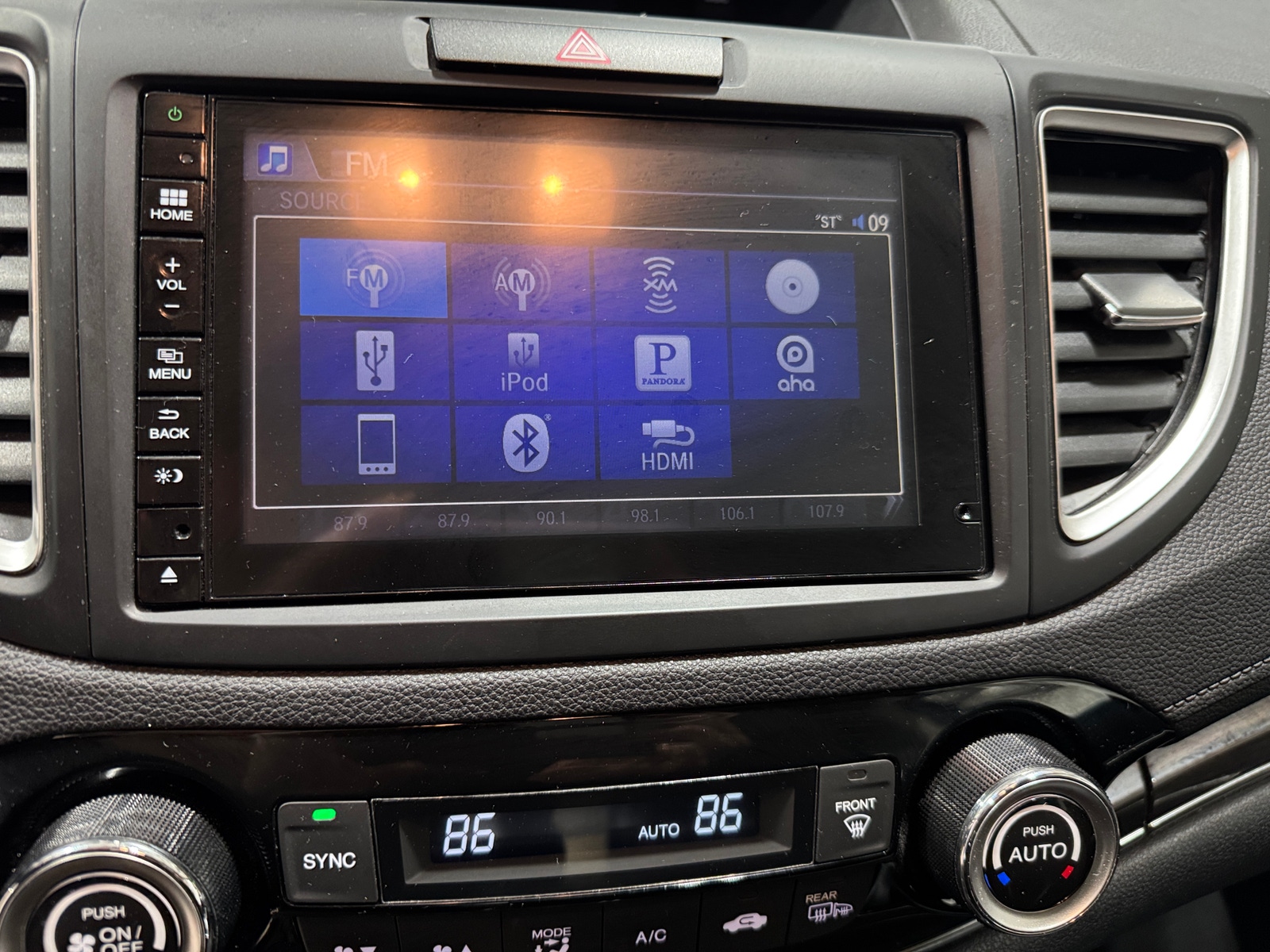 Thumbnail: 2016 Honda CR-V - 4