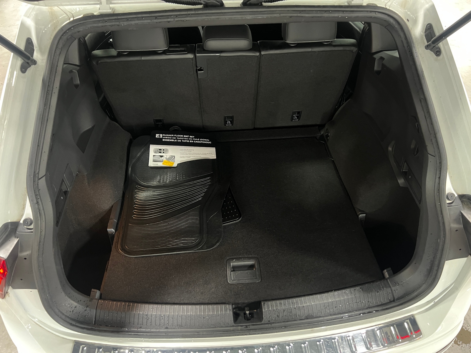 Thumbnail: 2021 Volkswagen Tiguan - 6