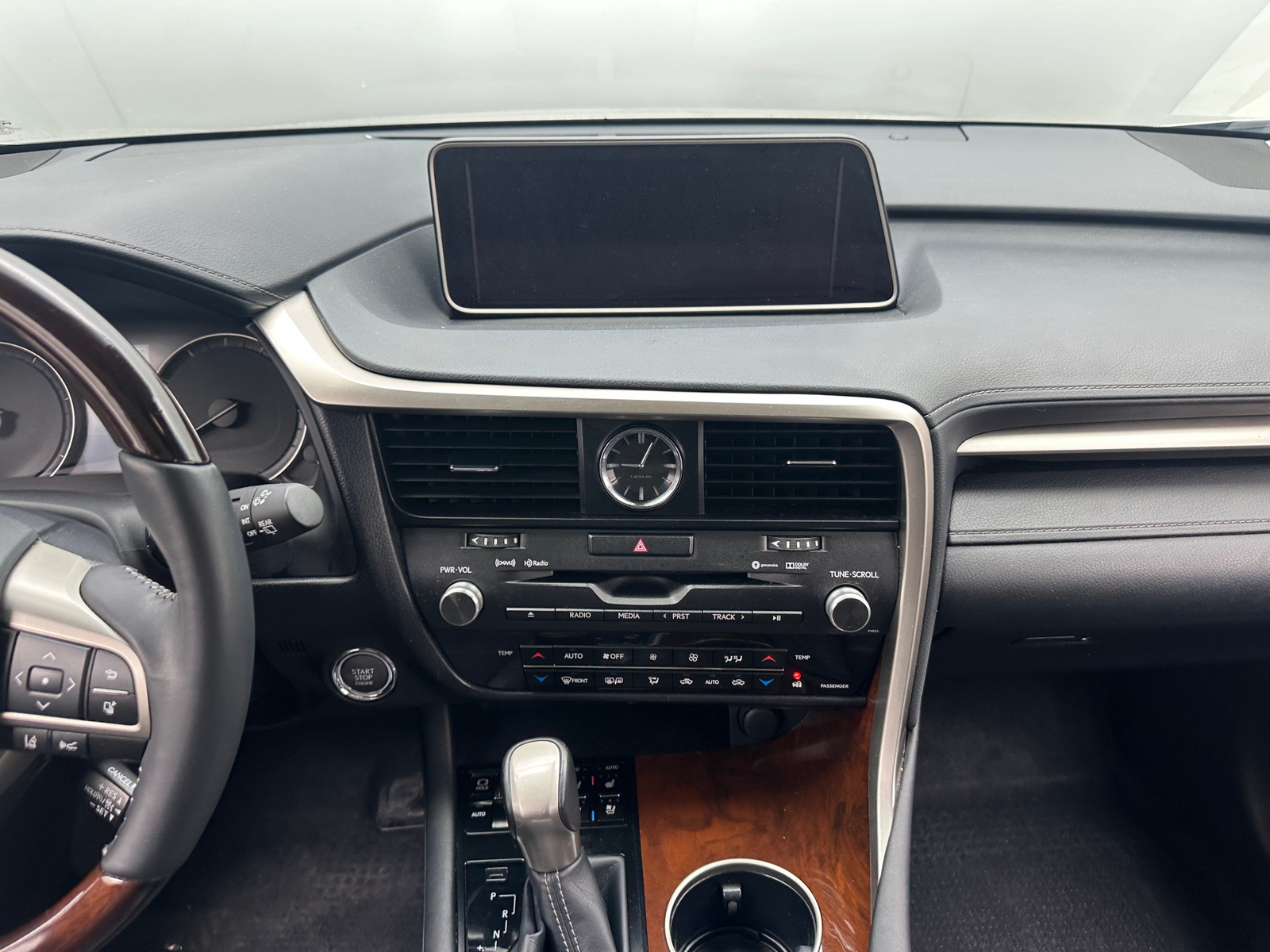 Thumbnail: 2017 Lexus RX - 3