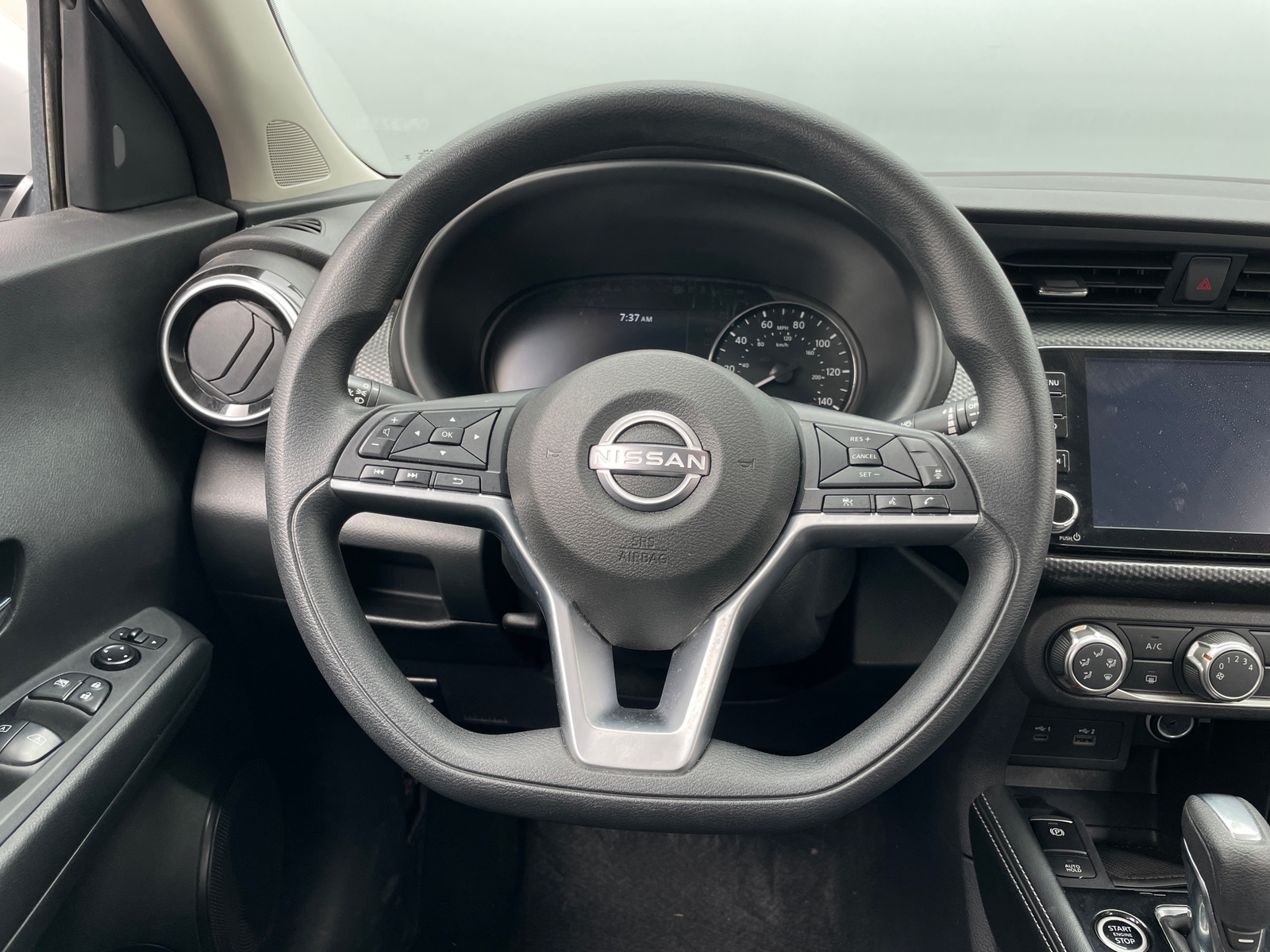 Thumbnail: 2024 Nissan Kicks - 5