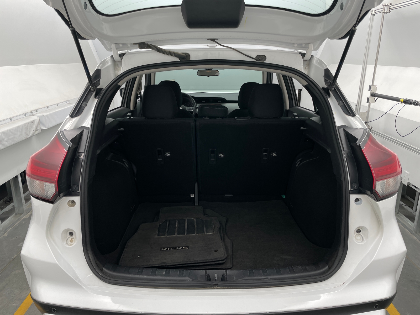 Thumbnail: 2024 Nissan Kicks - 7