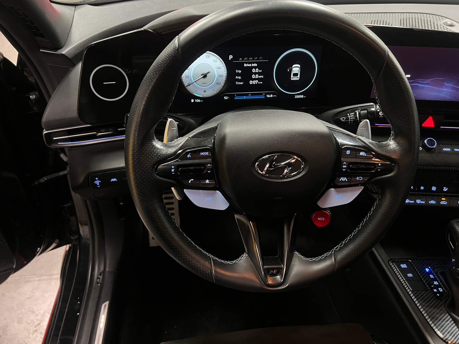 Thumbnail: 2023 Hyundai Elantra - 4