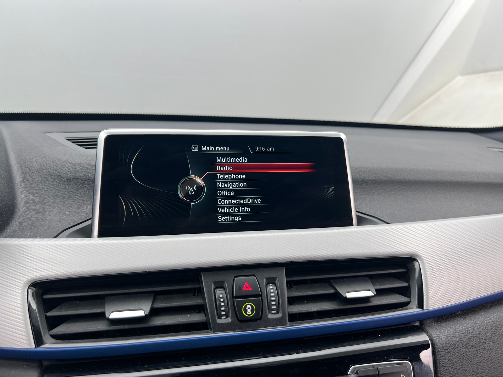 Thumbnail: 2016 BMW X1 - 3