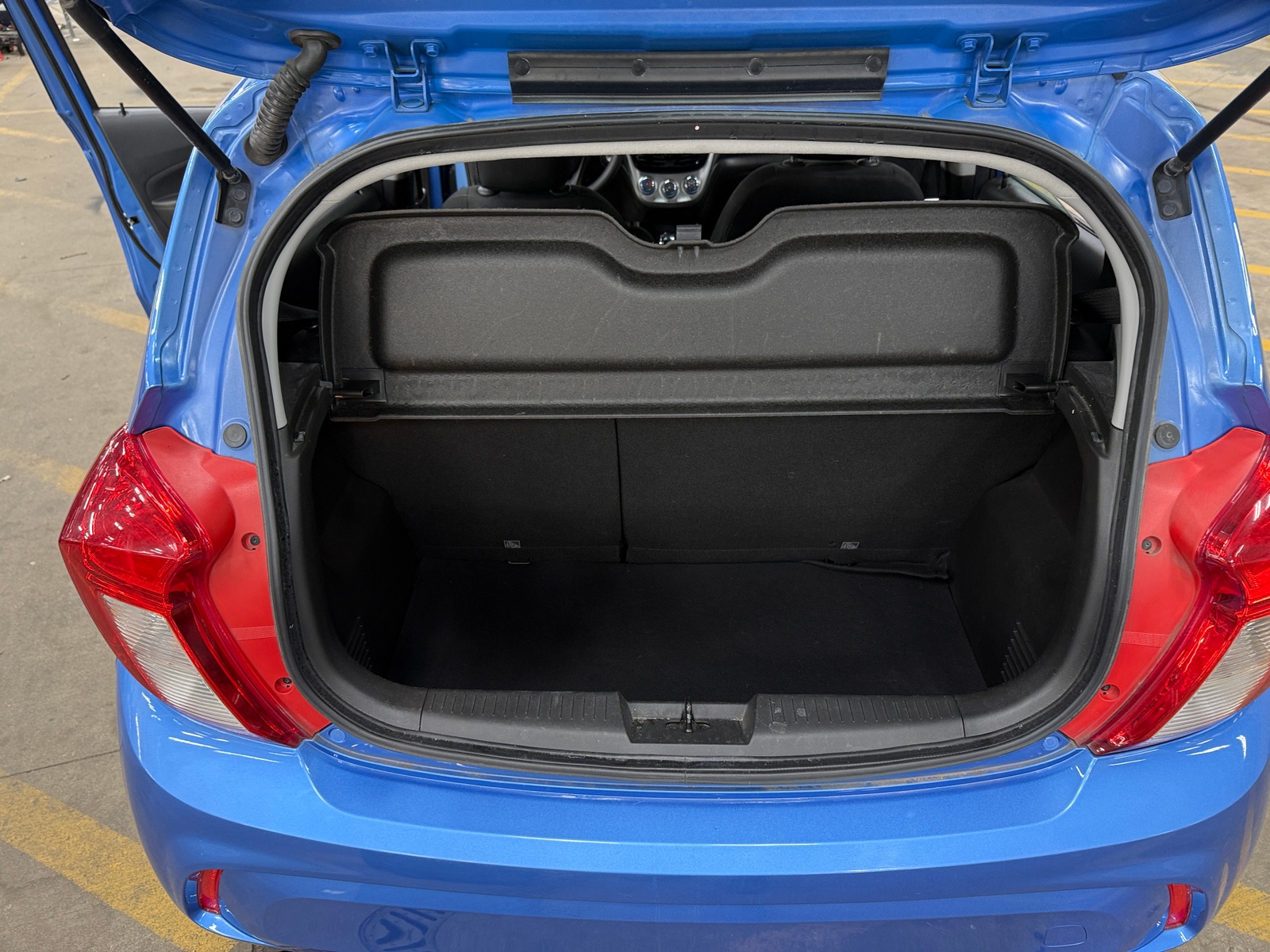 Thumbnail: 2018 Chevrolet Spark - 6