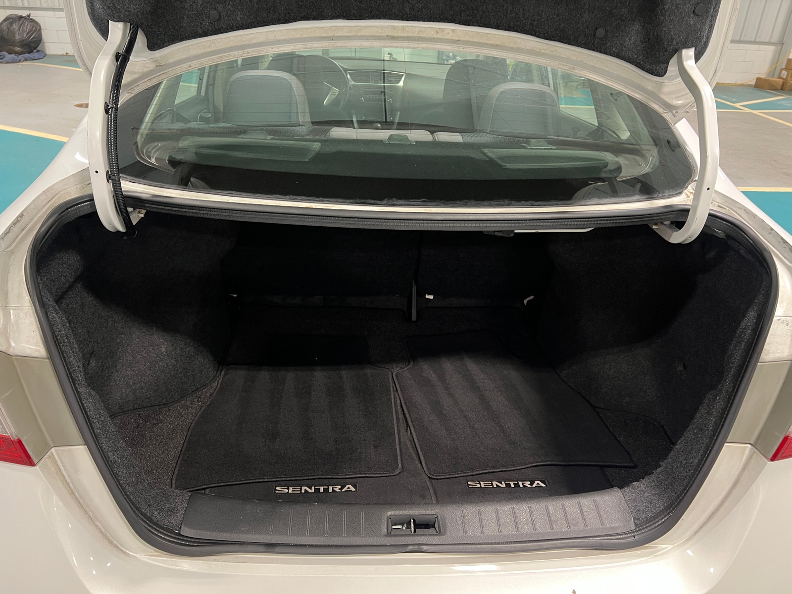 Thumbnail: 2014 Nissan Sentra - 7