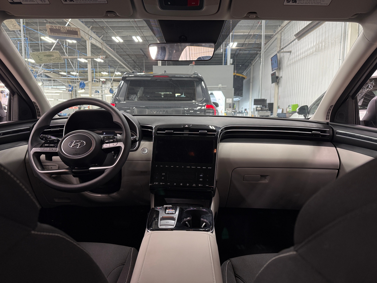 Thumbnail: 2024 Hyundai Tucson - 3