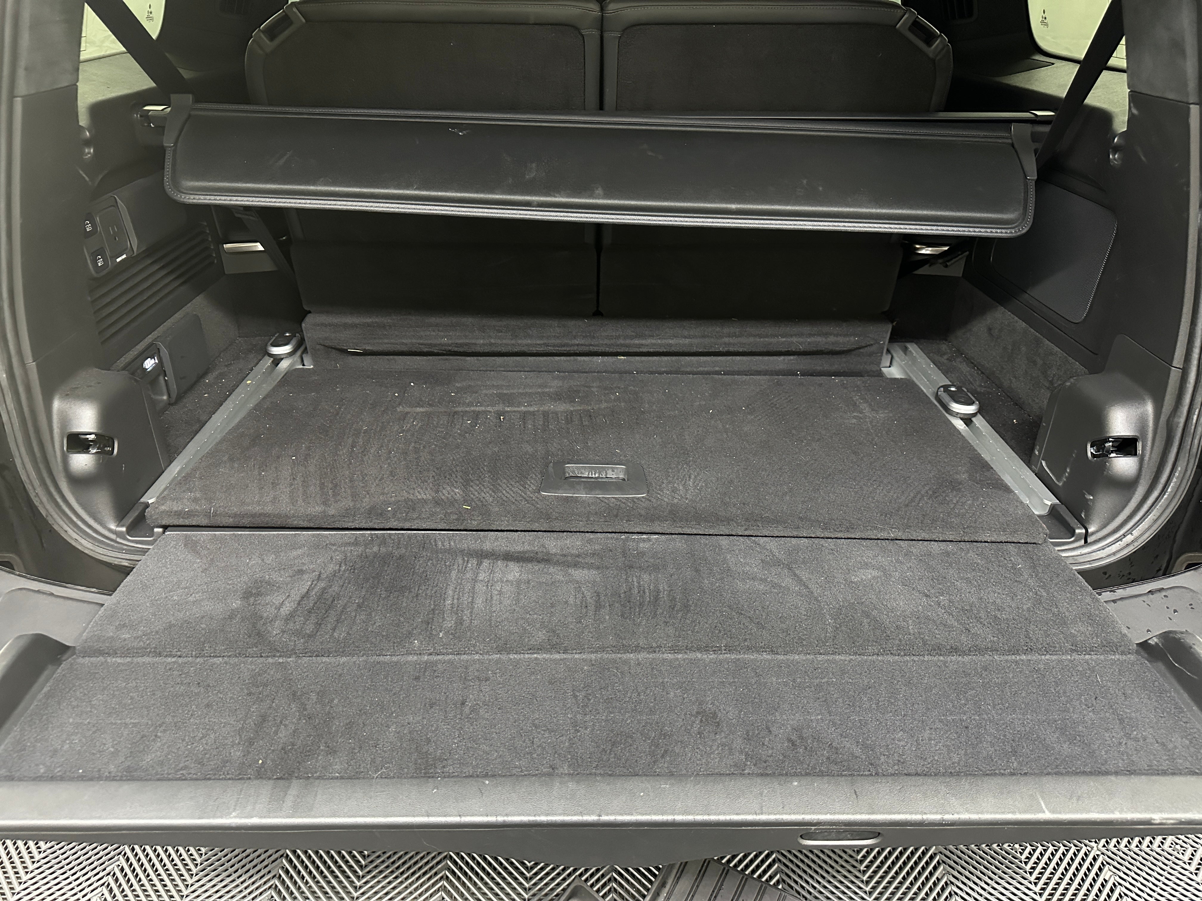 Used 2024 Rivian R1S Adventure with VIN 7PDSGBBAXRN042870 for sale in Oak Creek, WI