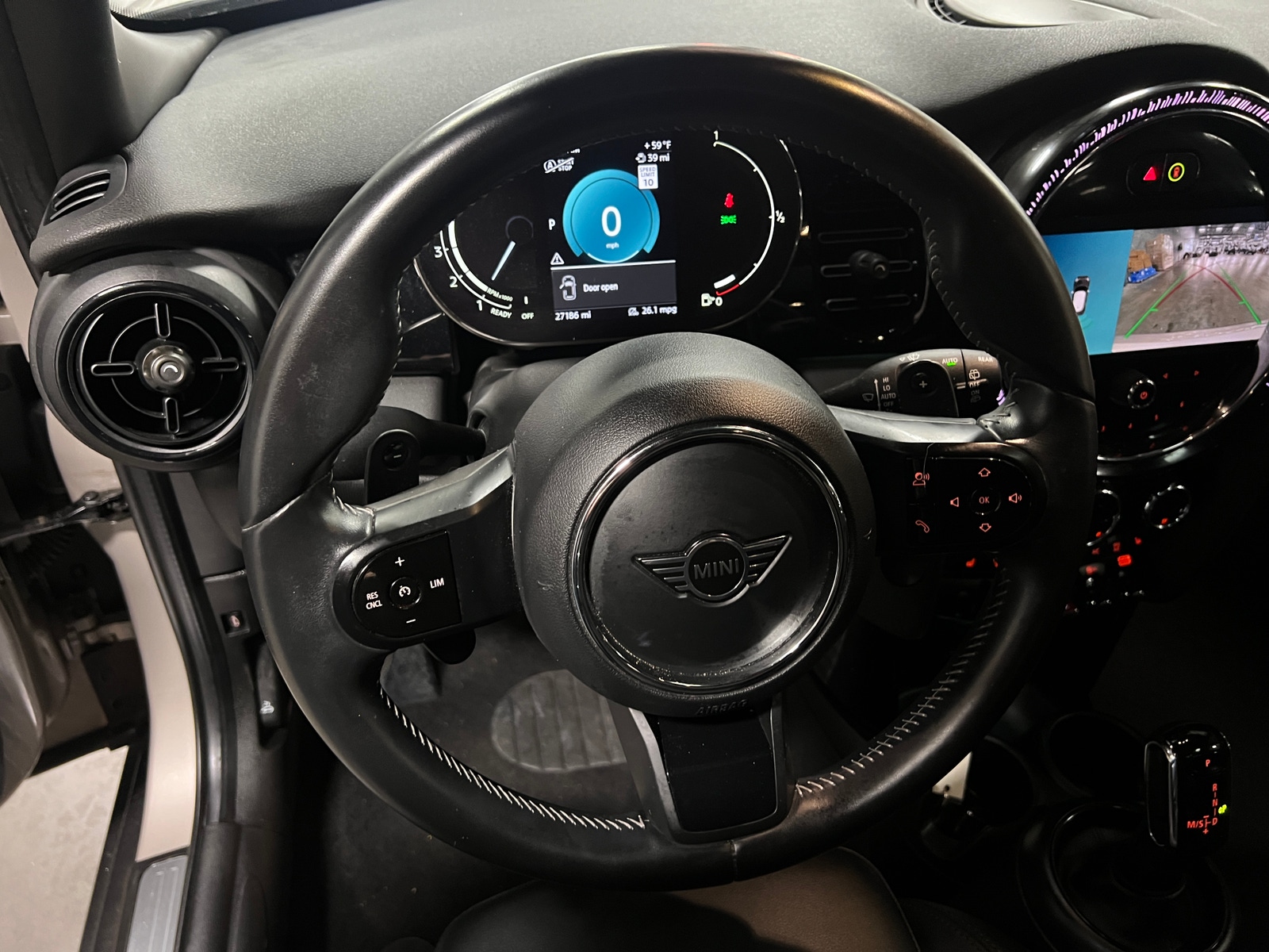 Thumbnail: 2022 MINI Cooper Hardtop - 4