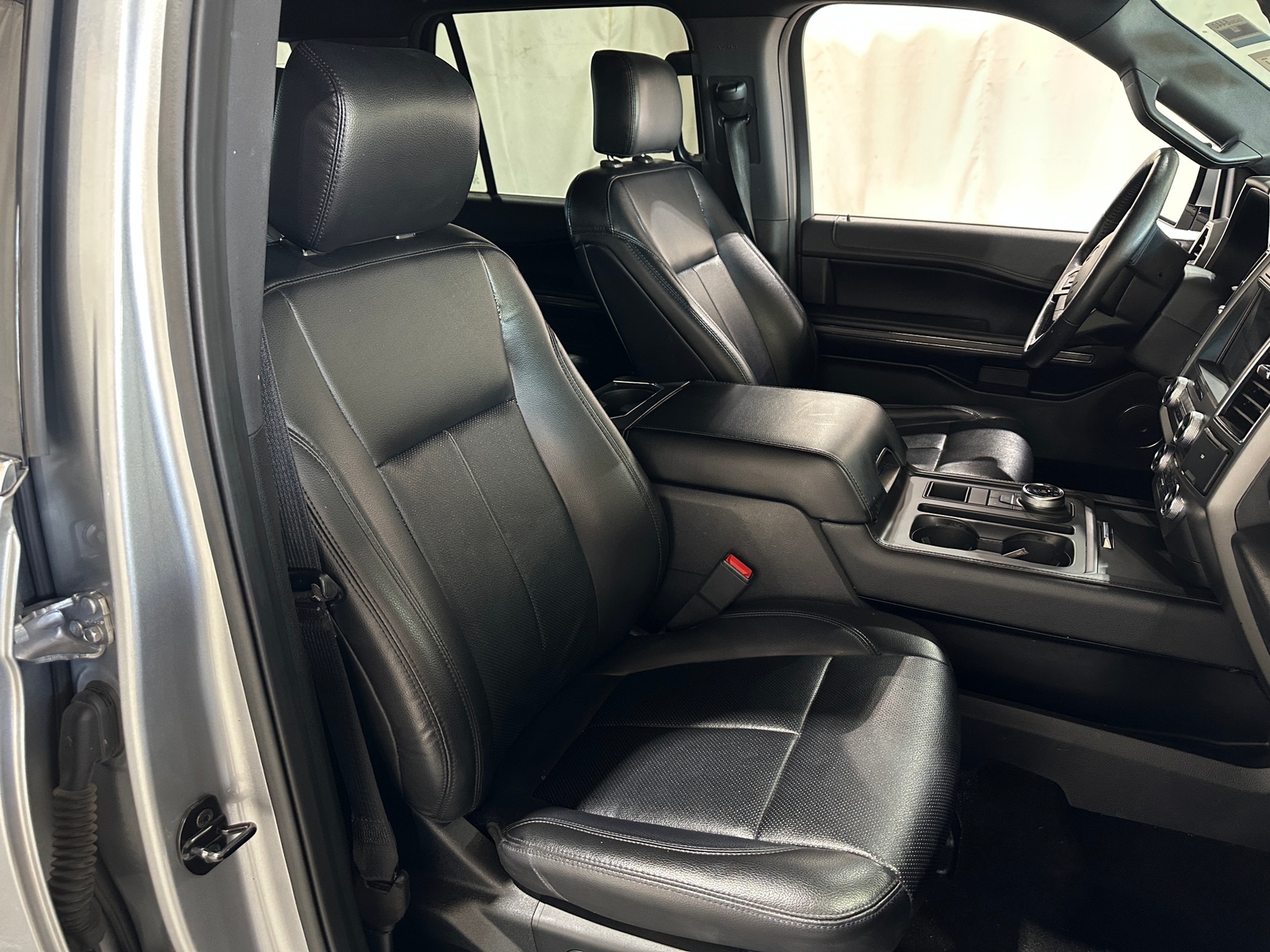 Thumbnail: 2020 Ford Expedition - 2