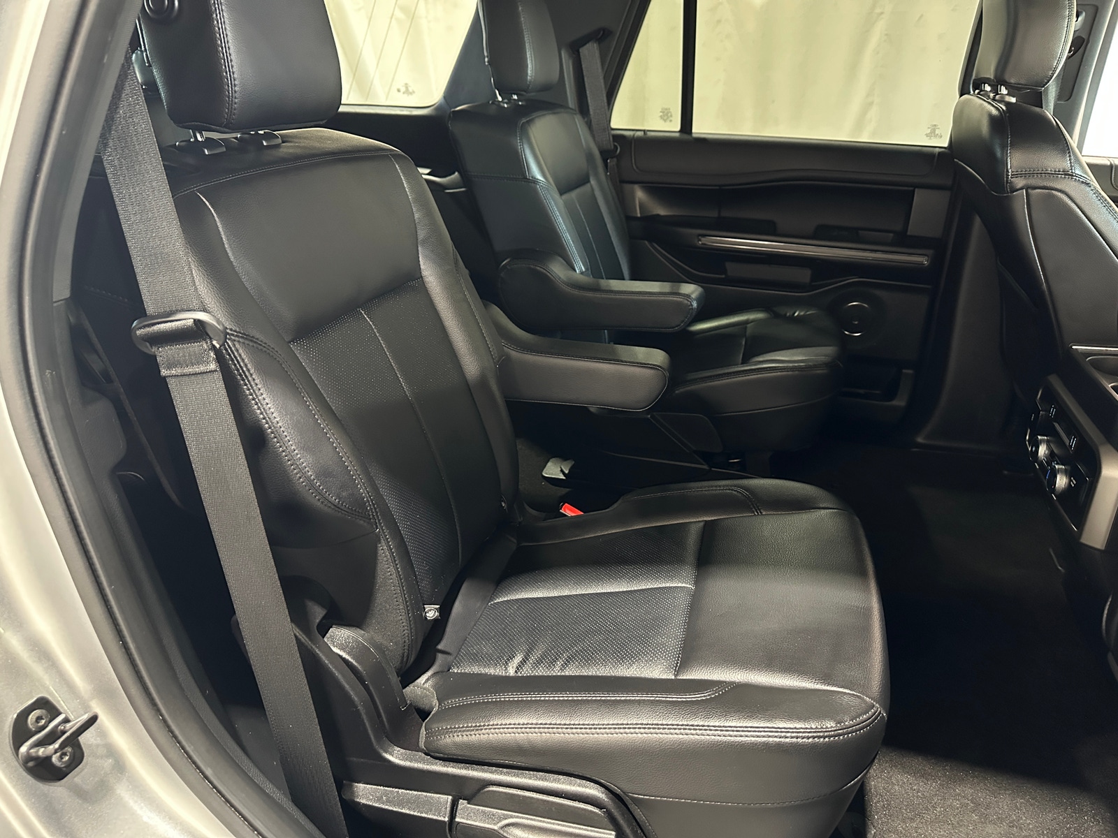 Thumbnail: 2020 Ford Expedition - 6