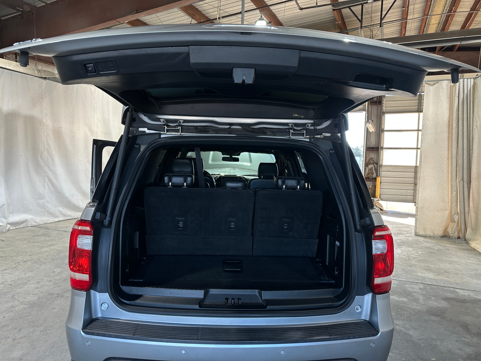 Thumbnail: 2020 Ford Expedition - 7