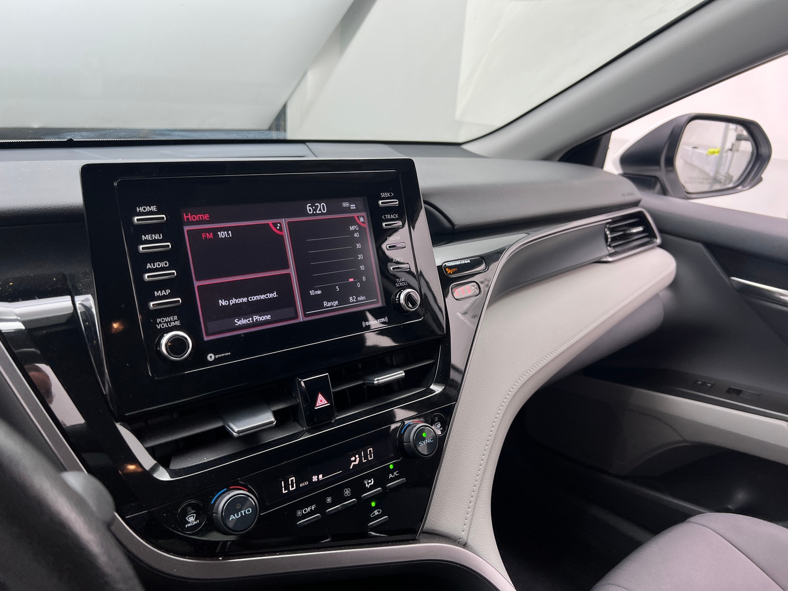 Thumbnail: 2022 Toyota Camry - 4