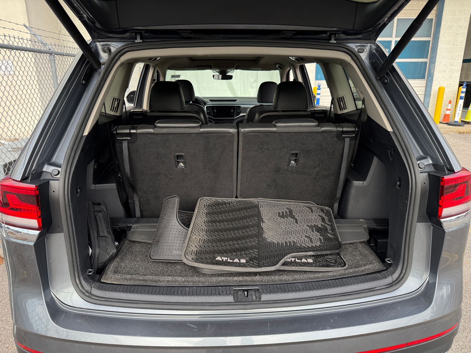 Thumbnail: 2021 Volkswagen Atlas - 6