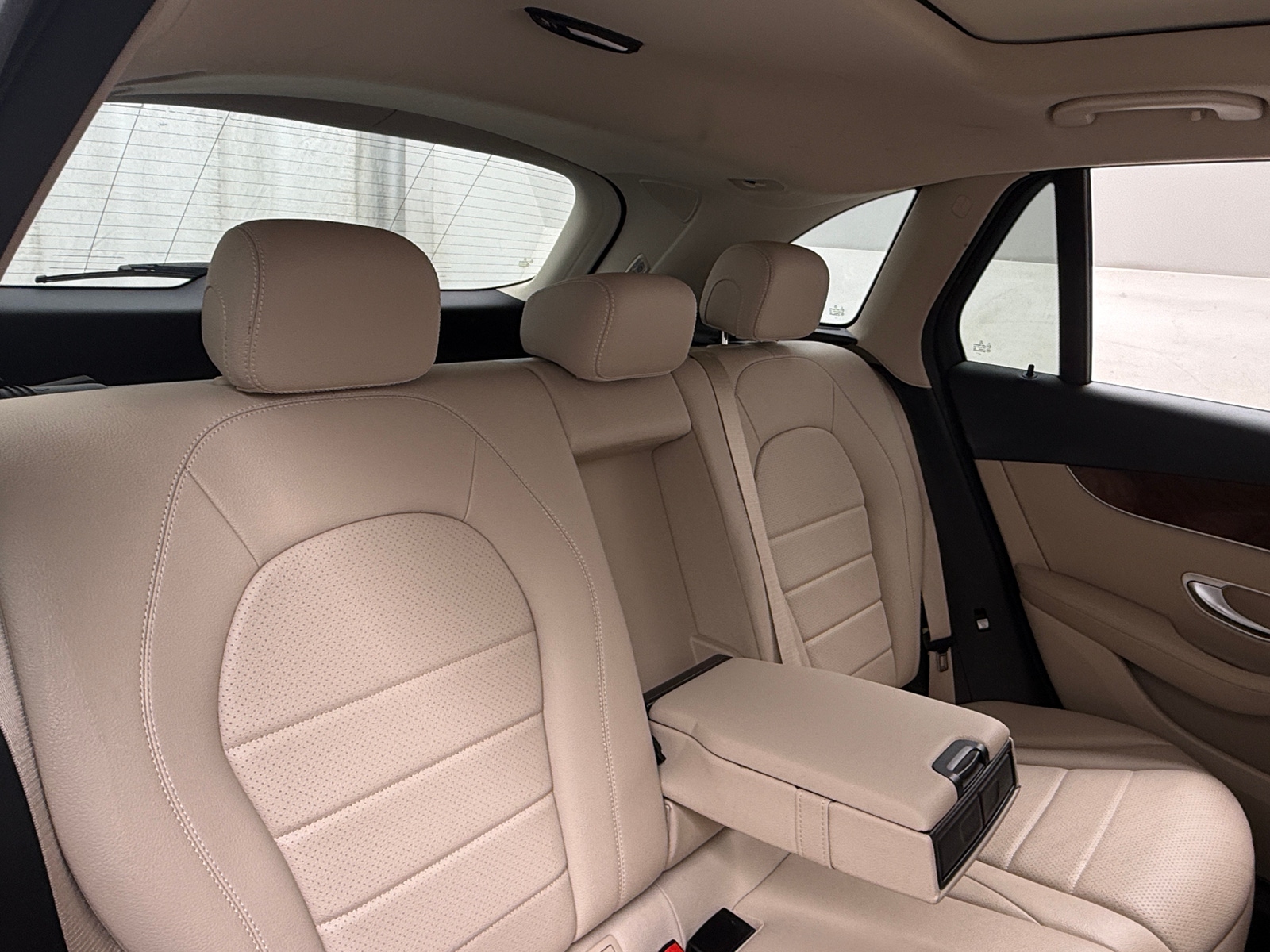 Thumbnail: 2017 Mercedes-Benz GLC - 5