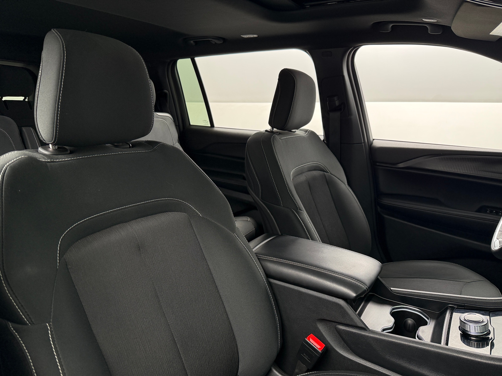 Thumbnail: 2024 Jeep Grand Cherokee L - 2