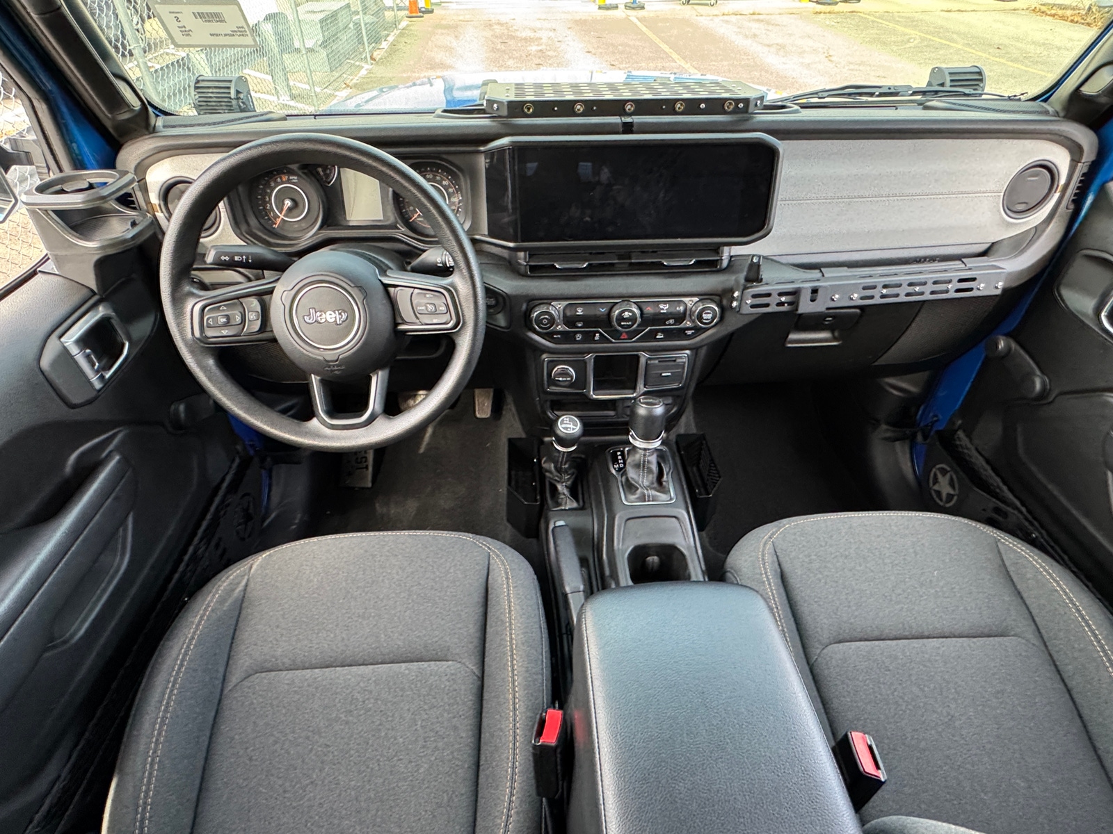 Thumbnail: 2024 Jeep Gladiator - 3