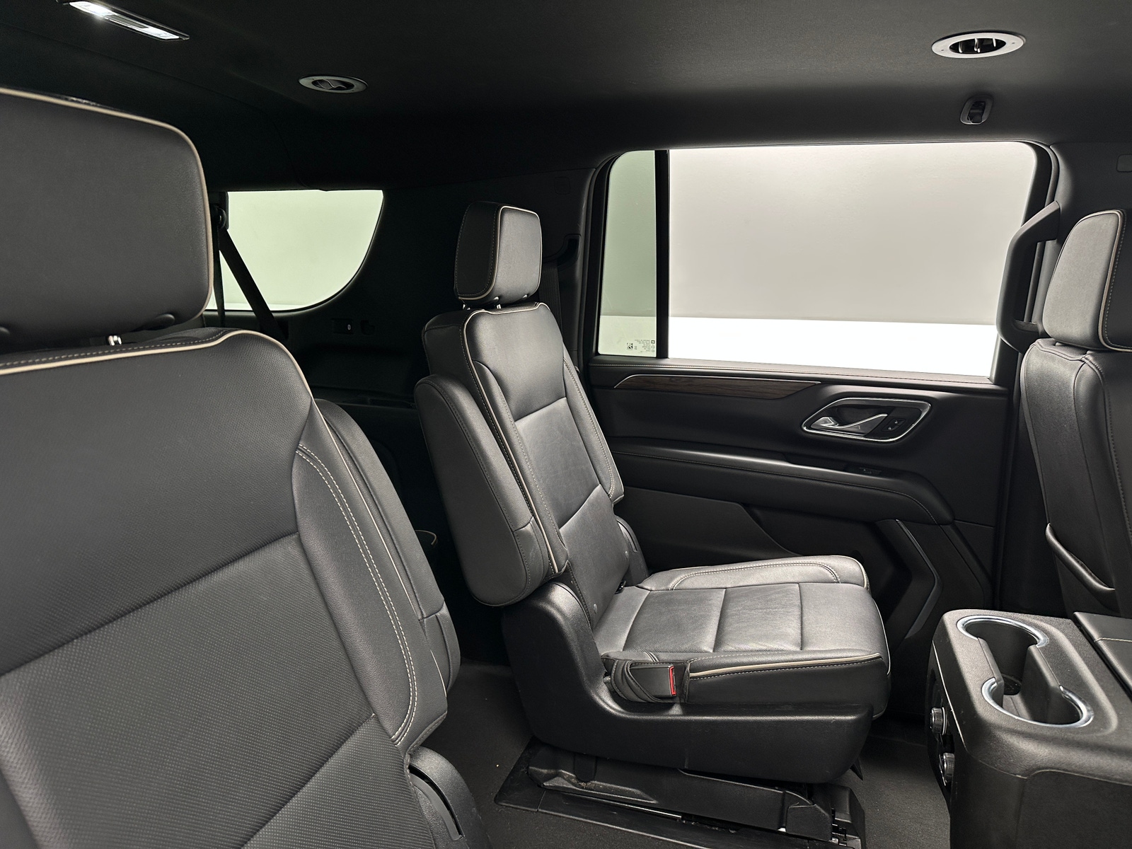 Thumbnail: 2023 Chevrolet Suburban - 5