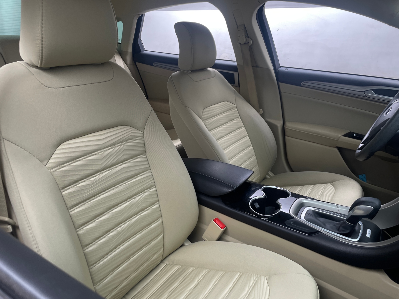 Thumbnail: 2016 Ford Fusion - 2