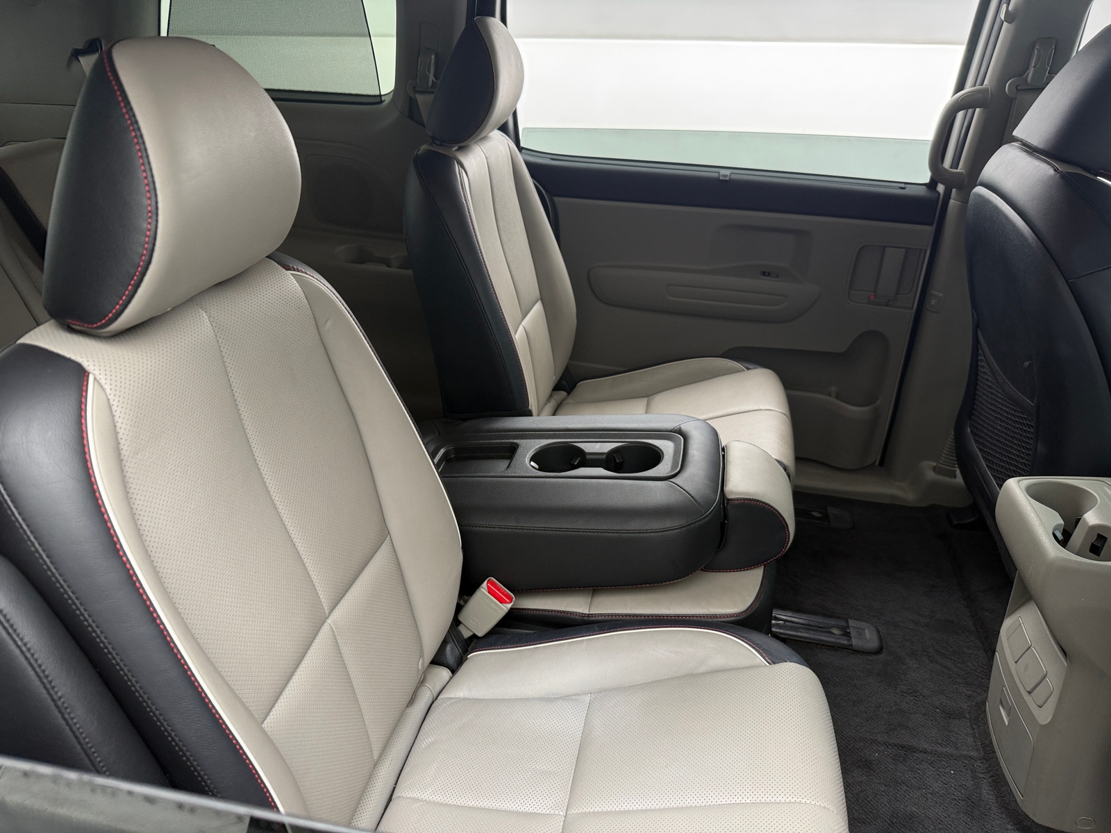 Thumbnail: 2019 Kia Sedona - 5