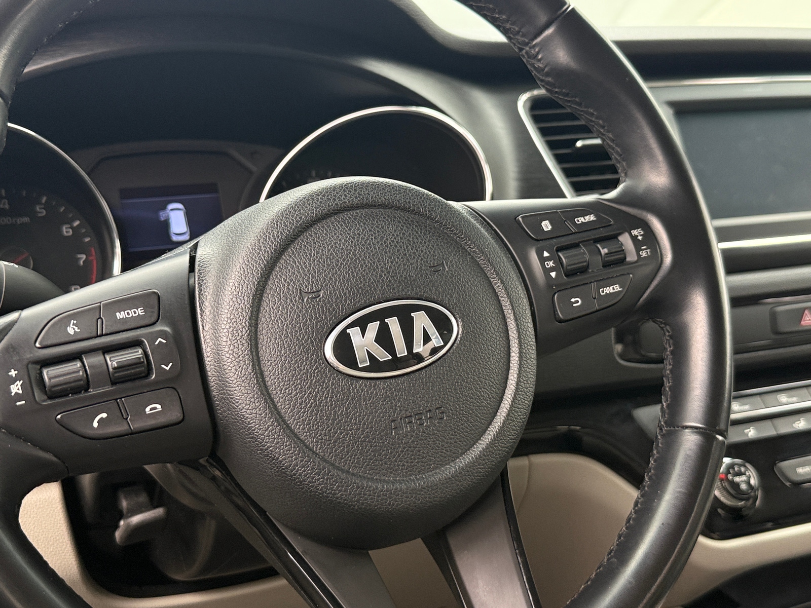 Thumbnail: 2019 Kia Sedona - 4