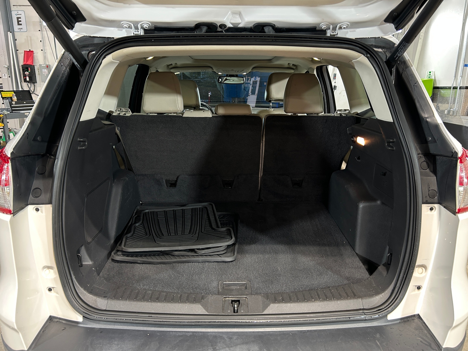 Thumbnail: 2016 Ford Escape - 6