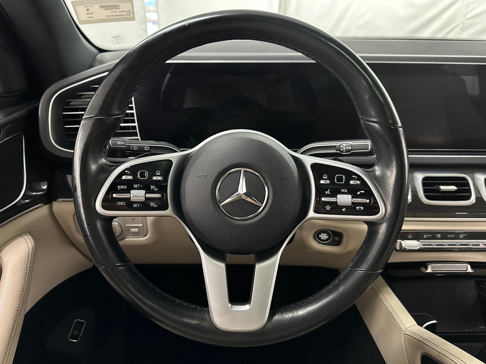 Thumbnail: 2021 Mercedes-Benz GLE - 4