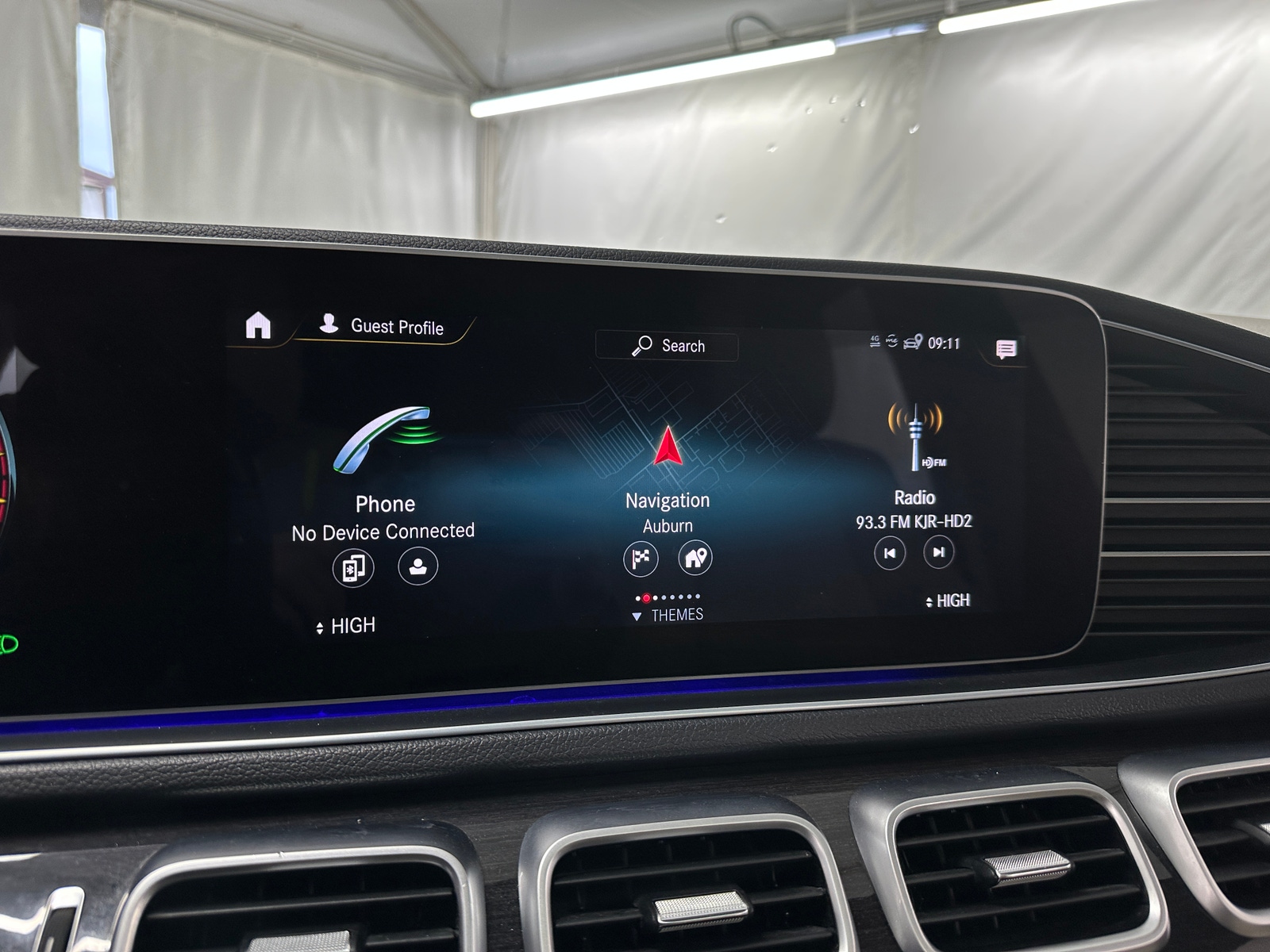 Thumbnail: 2021 Mercedes-Benz GLE - 3