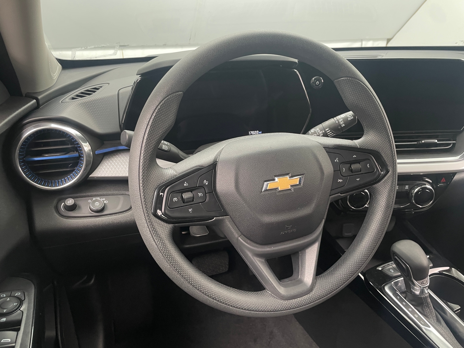 Thumbnail: 2025 Chevrolet Trax - 5